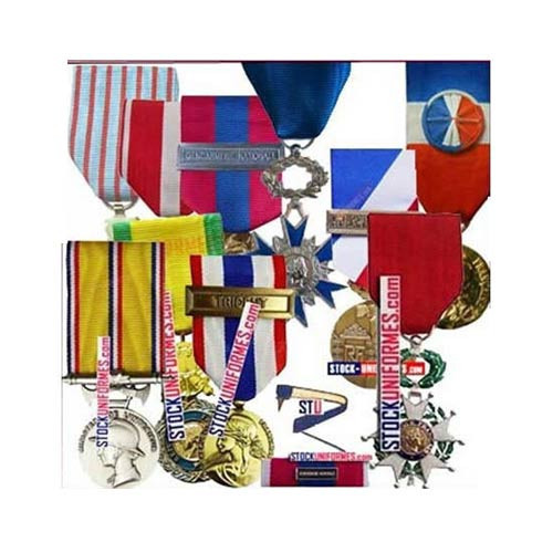 Médailles décorations militaires et civiles
